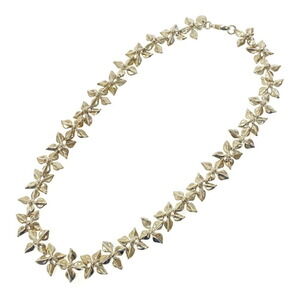TIFFANY Co Silver Flower Motif Necklace